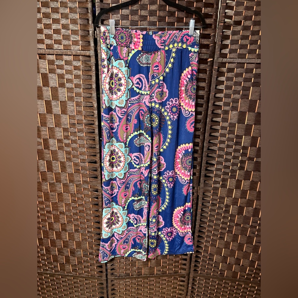 Lildy Slit-Accent Wide Leg Trousers – Size L-XL